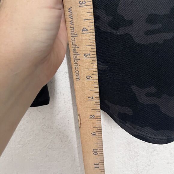 NWT SPANX Look At Me Now Bike Shorts Camo Size XL Gray High Waist Tummy Control - Picture 4 of 6